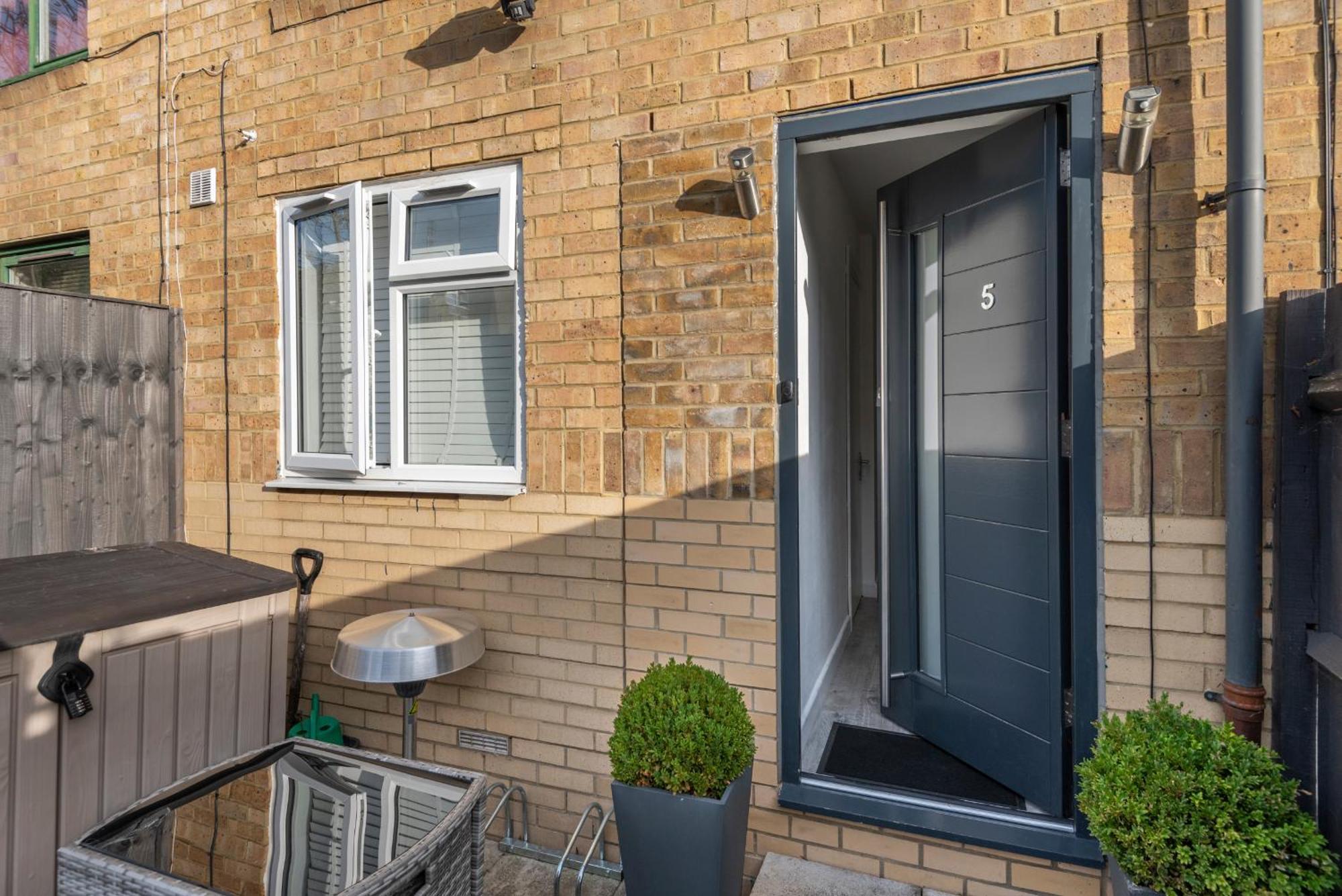 Ferienwohnung 2 Bed Town House With Garden In Hackney, London Exterior foto